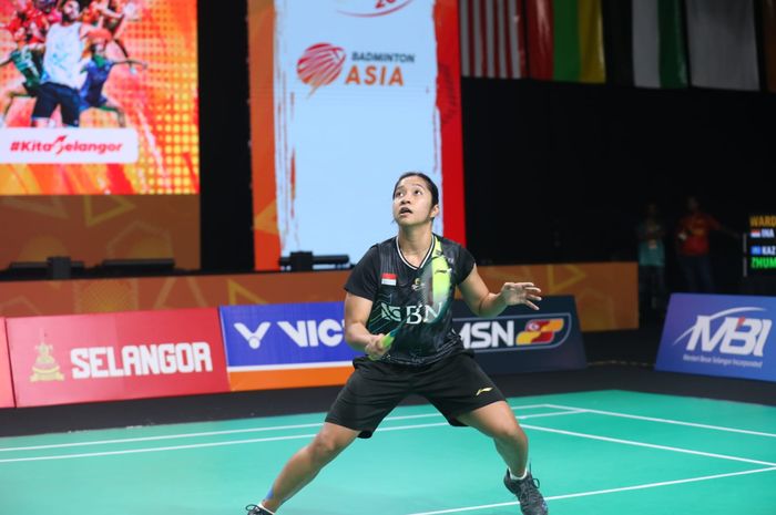 Ester Nurumi Tri Wardoyo saat berlaga pada pertandingan Indonesia vs Kazakhstan di Grup X Kejuaraan Beregu Asia 2024 di Setia City Convention Centre, Selangor, Malaysia, Selasa (13/2/2024)