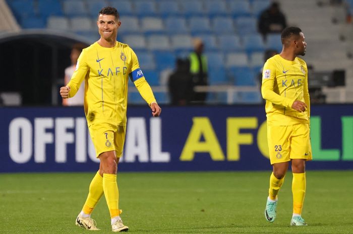 Penyerang Al Nassr, Cristiano Ronaldo, mencetak gol kemenangan dalam laga melawan Al Feiha di leg pertama babak 16 besar Liga Champions Asia 2023-2024, Rabu (14/2/2024) atau Kamis dini hari WIB.