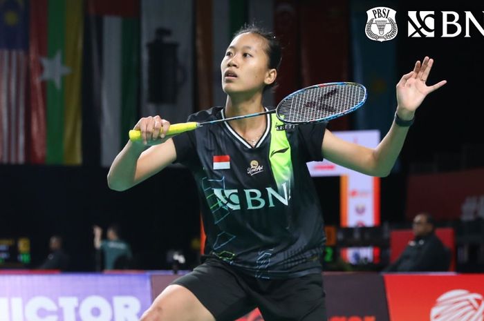 Tunggal putri Indonesia, Putri Kusuma Wardani, saat menghadapi Karupathevan Letshanaa dari Malaysia pada perempat final Kejuaraan Beregu Asia 2024 di Selangor, Malaysia, 16 Februari 2024.