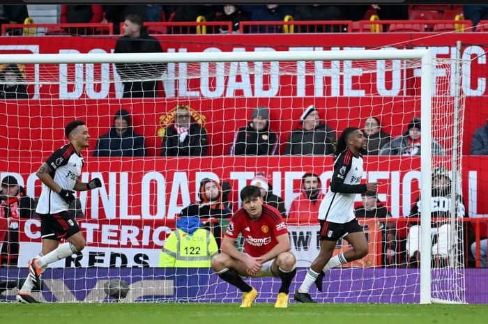 Manchester United menerima kritikan pedas karena tampil sangat buruk melawan Fulham di Liga Inggris 2023-2024.