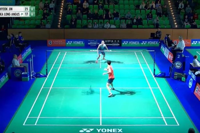 Tunggal putra Hong Kong sekaligus musuh tersusah Anthony Sinisuka Ginting, Ng Ka Long Angus, menderita early exit dengan mengenaskan di babak 32 besar German Open 2024 di Westenergie Sporthalle, Mulheim, Jerman, Rabu (28/2/2024).