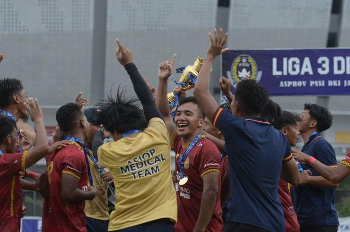 Skuad ASIOP FC saat mengukuhkan diri sebagai kampiun Liga 3 2023-2024 zona DKI Jakarta.