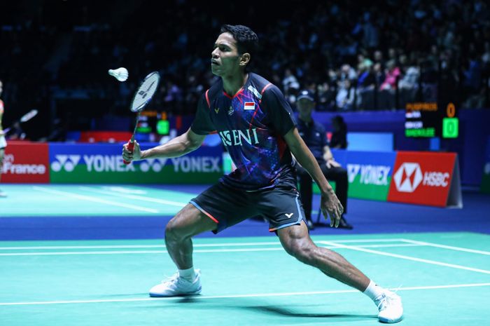 Tunggal putra Indonesia, Chico Aura Dwi Wardoyo, saat menghadapi unggulan Jepang, Kodai Naraoka, pada babak pertama French Open 2024, Rabu, 6 Maret 2024