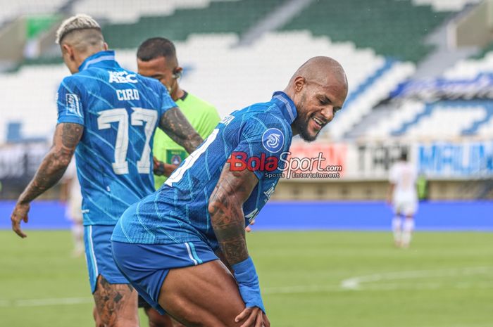 David Da Silva sempat selebrasi joget dalam laga pekan ke-28 Liga 1 2023 antara Persija Jakarta versus Persib Bandung di Stadion Si Jalak Harupat, Bandung, Jawa Barat, Sabtu (9/3/2024) siang.