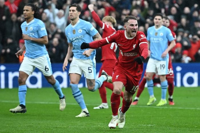 Alexis Mac Allister merayakan golnya ke gawang Manchester City pada lanjutan Liga Inggris 2023-2024.