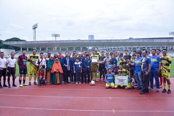 Berbagi kasih dan launching jersey SeeJontor FC