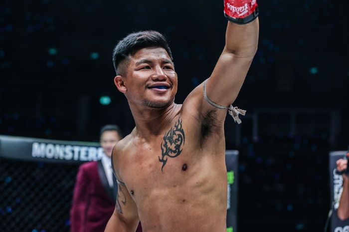 Juara kelas terbang Muay Thai ONE Championship, Rodtang Jitmuangnon.