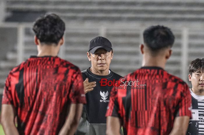 Tak Ada waktu santai. Pelatih timnas Indonesia, Shin Tae-yong, telah dinanti jadwal padat timnas U-23 Indonesia setelah pulang dari Vietnam.