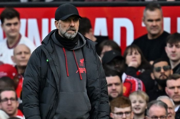 Juergen Klopp memberikan komentar terkait peluang menjadi pelatih Timnas Inggris.