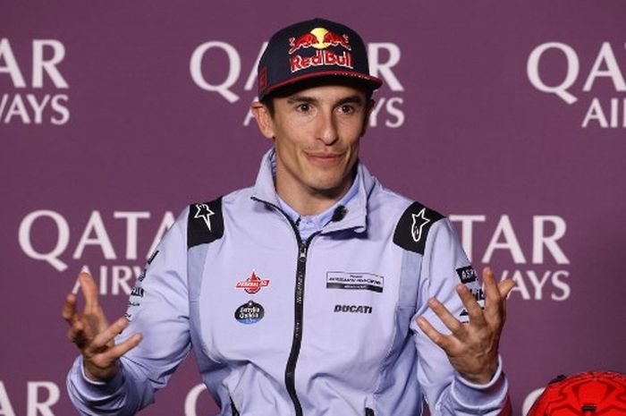 Pembalap Gresini Racing, Marc Marquez, dalam konferensi pers jelang MotoGP Qatar 2024 di Sirkuit Lusail, 7 Maret 2024.