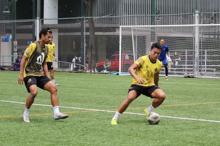 Pemain Nurhidayat Haji Haris dipastikan resmi bergabung dengan klub asal Filipina United City FC.