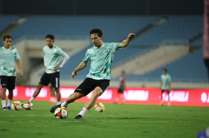 Thom Haye tengah berlatih dengan skuad timnas Indonesia.