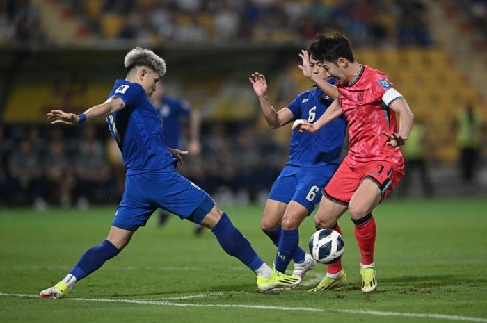 Aksi Son Heung-min saat timnas Korea Selatan jumpa Thailand pada Kualifikasi Piala Dunia 2026 zona Asia.