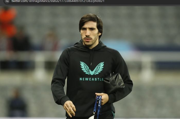 Gelandang Newcastle United, Sandro Tonali, berpeluang mendapat sanksi tambahan dari FA terkait kasus perjudian.