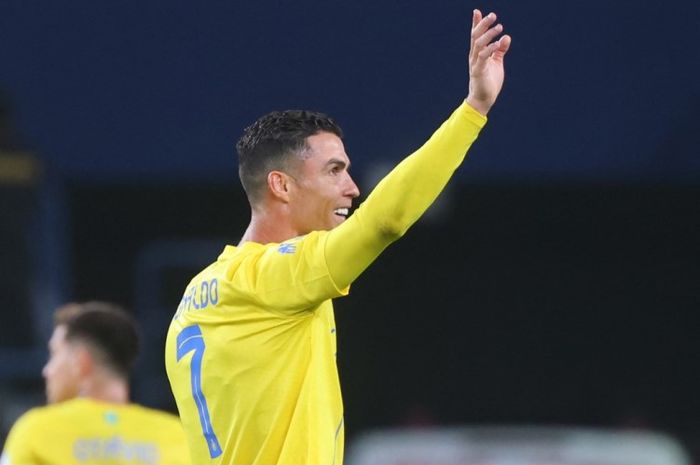 Cristiano Ronaldo semakin menggila dan lagi-lagi memecahkan rekor langka yang Lionel Messi tidak bisa meraihnya.