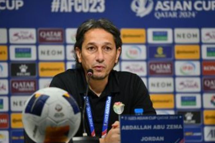 Pelatih timnas U-23 Yordania, Abu Zema.