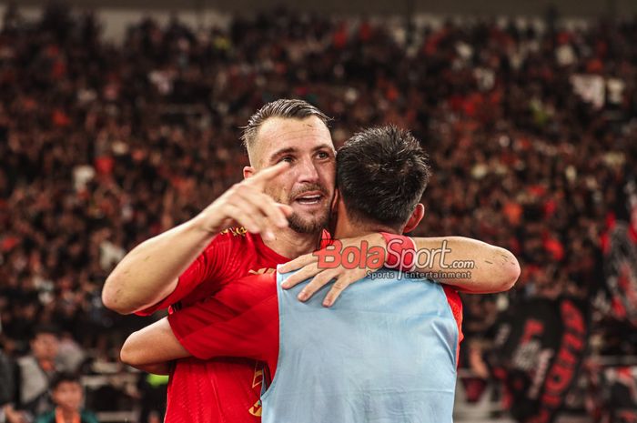 Marko Simic melakukan selebrasi seusai mencetak gol dalam laga pekan ke-31 Liga 1 2023 antara Persija Jakarta versus Persis Solo di Stadion Utama Gelora Bung Karno, Senayan, Jakarta, Rabu (17/4/2024) malam.