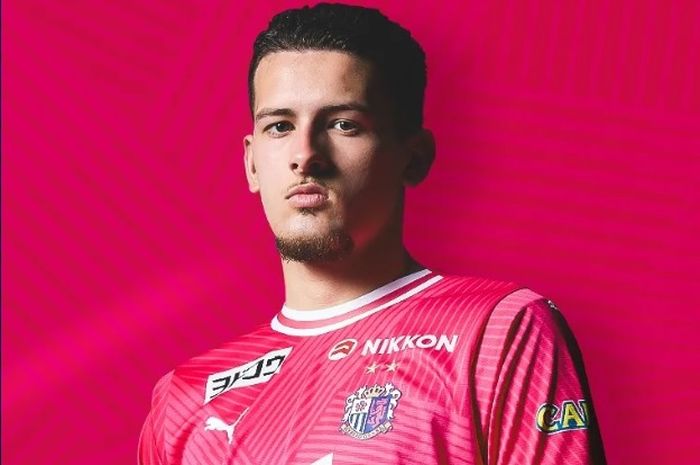 Justin Hubner bersama Cerezo Osaka.