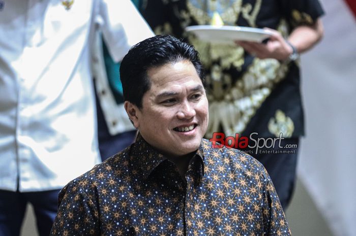 Ketua Umum PSSI, Erick Thohir, saat hadir dalam acara HUT PSSI ke-94 tahun di Menara Danareksa, Gambir, Jakarta, Jumat (19/4/2024).