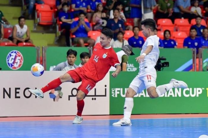 Suasana pertandingan Thailand versus Myanmar di Piala Asia Futsal 2024.