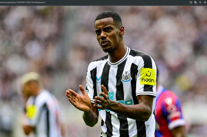 Penyerang Newcastle United, Alexander Isak, menjadi incaran Chelsea.