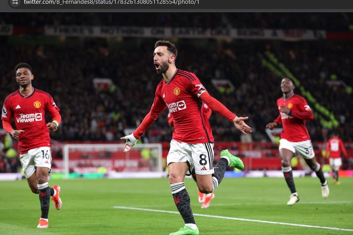 Momen selebrasi Bruno Fernandes setelah mencetak gol dalam kemenangan 4-2 Man United atas Sheffield United di Old Trafford, Rabu (24/4/2024) atau Kamis dini hari WIB.