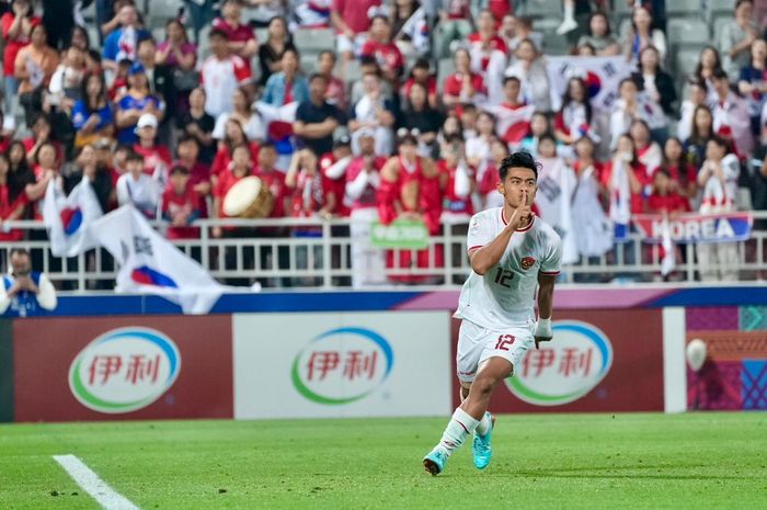 Ibu Pratama Arhan menangis saat Timnas Indonesia menang akhirnya lawan Korsel