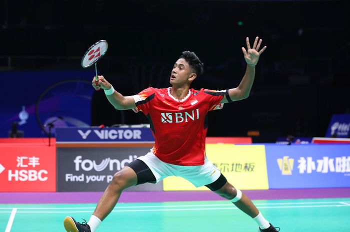 Pebulu tangkis tunggal putra Indonesia, Alwi Farhan, pada partai kelima Thomas Cup 2024 melawan Inggris di Hi-Tech Zone Sport Centre, Chengdu, Sichuan, China, Sabtu (27/4/2024).