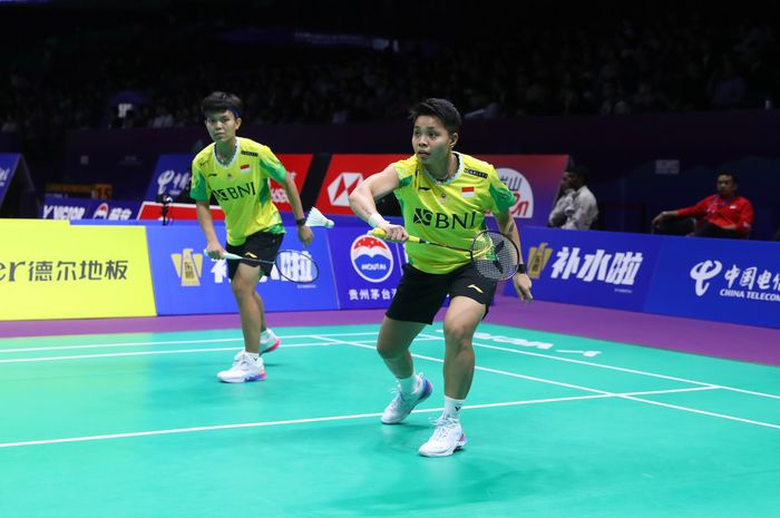 Aksi Apriyani Rahayu/Siti Fadia Silva Ramadhanti saat tampil untuk Indonesia pada Uber Cup 2024, Senin (29/4/2024)