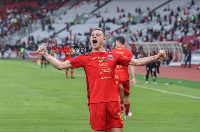 Maciej Gajos sedang melakukan selebrasi seusai mencetak gol dalam laga pekan ke-34 Liga 1 2023 antara Persija Jakarta versus PSIS Semarang di Stadion Utama Gelora Bung Karno, Senayan, Jakarta, Selasa (30/4/2024) siang.