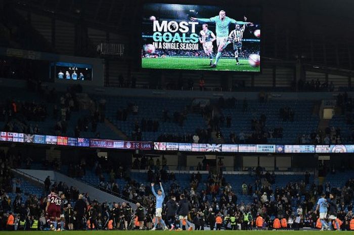 Momen Erling Haaland memecahkan rekor gol terbanyak dalam semusim Premier League pada 3 Mei 2023 saat Manchester City mengalahkan West Ham United.