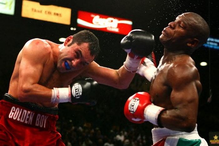 Duel Floyd Mayweather Jr dengan Oscar De La Hoya, 5 Mei 2007 di Las Vegas.