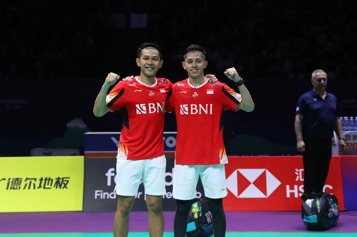 Selebrasi Fajar Alfian/Muhammad Rian Ardianto usai gandakan keunggulan Indonesia atas Taiwan pada semifinal Thomas Cup 2024 di Hi-Tech Zone Sports Centre Gymnasium, Chengdu, Sichuan, China, Sabtu (4/5/2024).