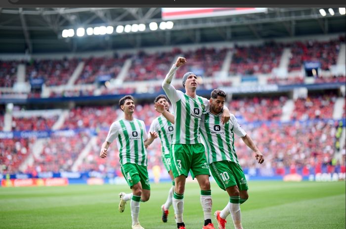 Real Betis terus menjaga asa untuk lolos ke Eropa usai meraih kemenangan 2-0 atas Osasuna dalam lanjutan Liga Spanyol 2023-2024.