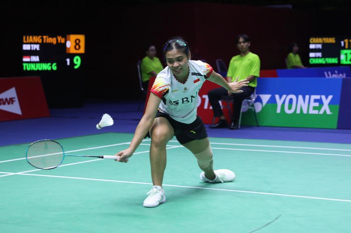 Aksi Gregoria Mariska Tunjung saat tampil pada babak 32 besar Thailand Open 2024 di Nimibutr Arena, Bangkok, Thailand, Rabu (15/5/2024)