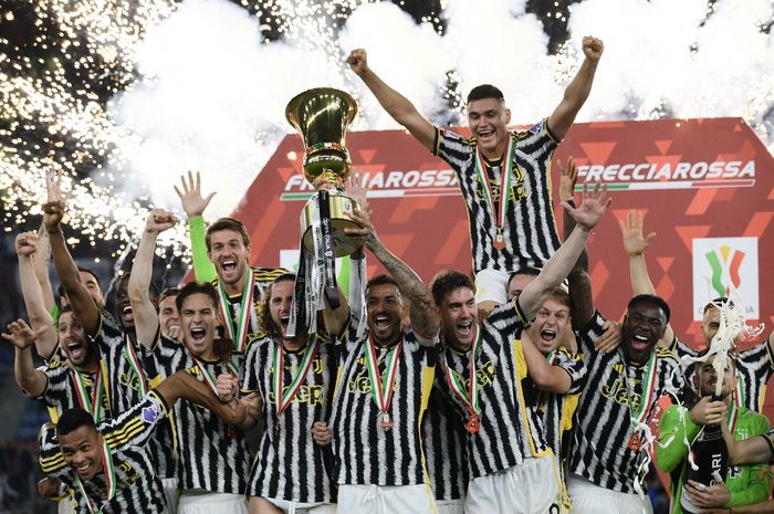 Juventus juara Coppa Italia usai mengalahkan Atalanta pada final di Stadion Olimpico, Roma (15/5/2024).