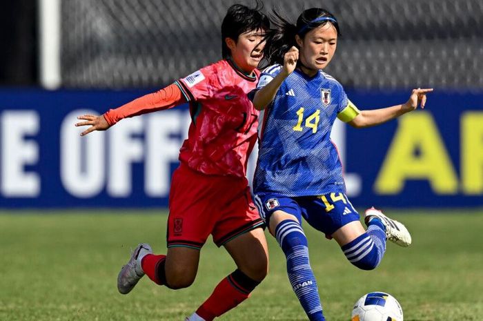 Suasana Pertandingan antara Jepang U-17 Vs Korea Selatan dalam laga semifinal Piala Asia Wanita U-17 2024 yang berlangsung di Stadion Kapten I Wayan Dipta, Gianyar, Bali, Kamis (16/5/2024)