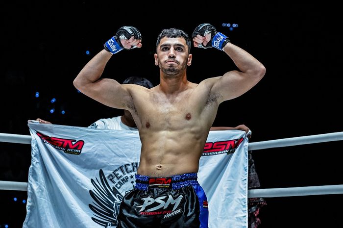 Parham Gheirati mengalahkan Jordan Godtfredsen dengan KO di ONE Friday Fights 64, Jumat (24/5/2024).