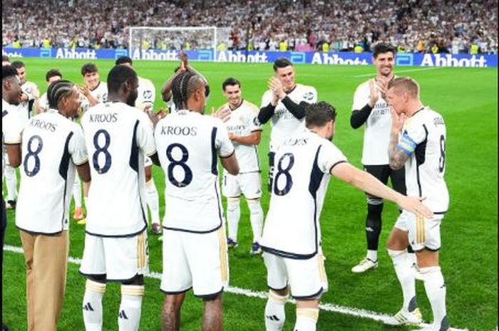 Toni Kroos melakoni laga terakhirnya bersama Real Madrid di Santiago Bernabeu.