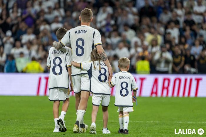 Toni Kroos melakoni laga perpisahan dengan Real Madrid di Stadion Santiago Bernabeu, Sabtu (25/5/2024).