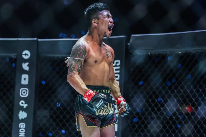 Juara kelas terbang Muay Thai ONE Championship, Rodtang Jitmuangnon.