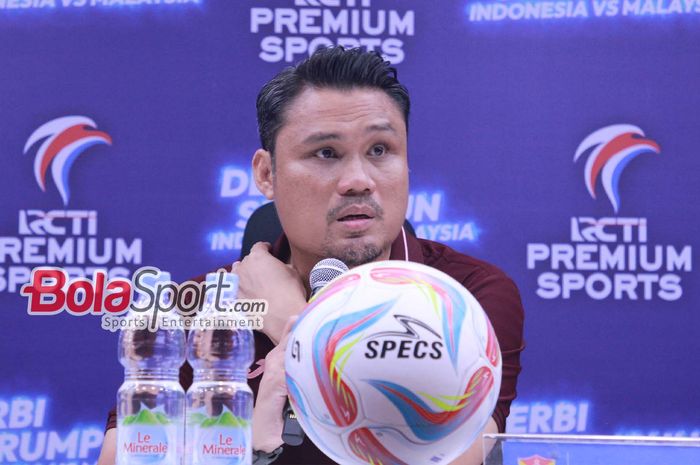 Pelatih Selangor FC, Nidzam Jamil, dalam sesi jumpa pers seusai seusai laga kontra Persija, Minggu (2/6/2024).