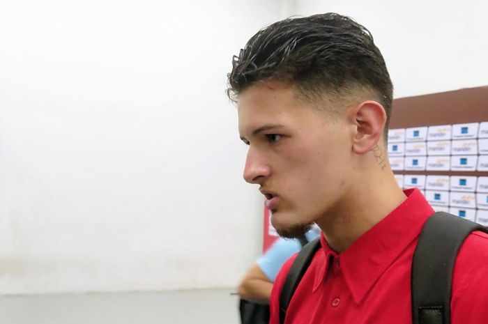 Justin Hubner saat ditemui seusai duel kontra Irak pada laga kelima Grup F putaran kedua Kualifikasi Piala Dunia 2026 Zona Asia di Stadion Utama Gelora Bung Karno (SUGBK), Senayan, Jakarta Pusat, Kamis (6/6/2024).