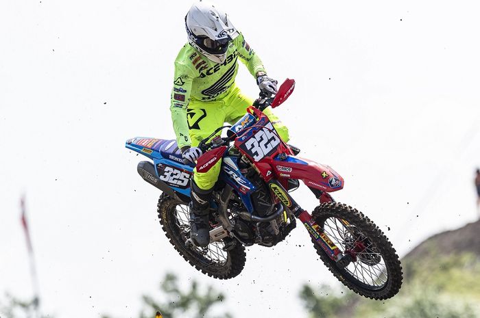 Pembalap motocross Astra Honda Motor, Delvintor Alvarizi.