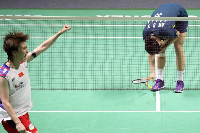 Tunggal putri China, Chen Yu Fei, merayakan kemenangan atas An Se-young dari Korea Selatan pada final Indonesia Open 2024 di Istora Senayan, Jakarta, 9 Juni 2024.