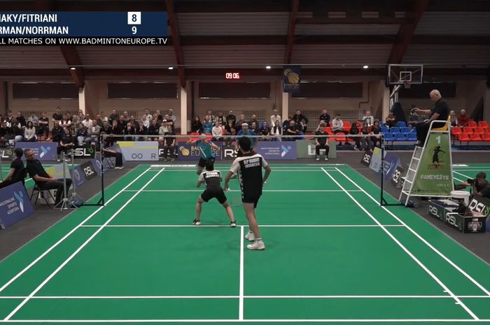 Aksi Fitriani bersama Alden Lefilson Putra Mainaky pada final Lithuanian International 2024, di Athletic Arena, Lithuania, Minggu (9/6/2024) waktu setempat.