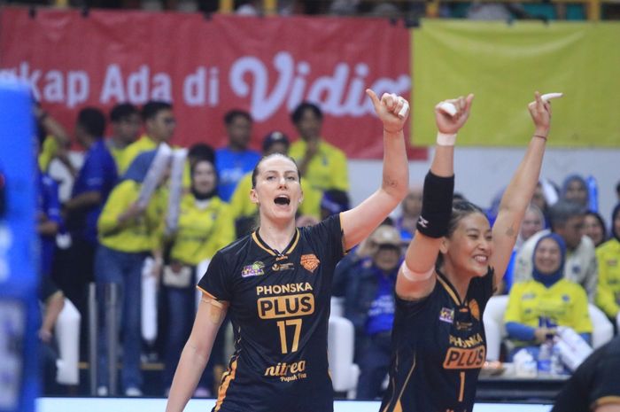 Pebola voli asal Ukraina, Polina Rahimova saat Gresik Petrokimia Pupuk Indonesia saat menghadapi Bandung BJB Tandamata pada pekan kelima Proliga 2024 di GOR Sabilulungan, Bandung, Minggu, 9 Juni 2024