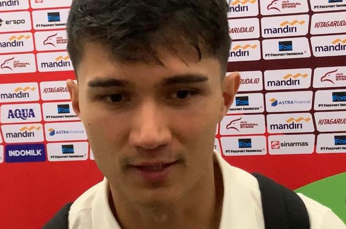 Kiper Filipina, Kevin Mendoza, seusai laga kontra timnas Indonesia di Stadion Utama Gelora Bung Karno (SUGBK), Senayan, Jakarta Pusat, Selasa (11/6/2024).