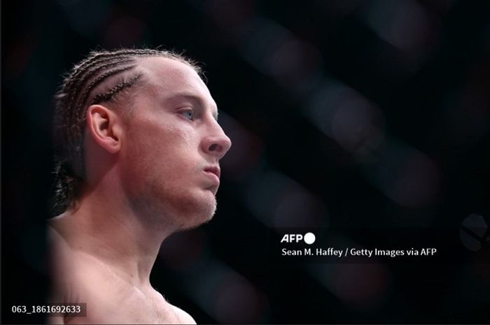 Rekan Jeka Saragih, Paddy Pimblett diminta tak lawan jagoan UFC, Ranato Moicano jika tak ingin tersambar jurus sikutan.
