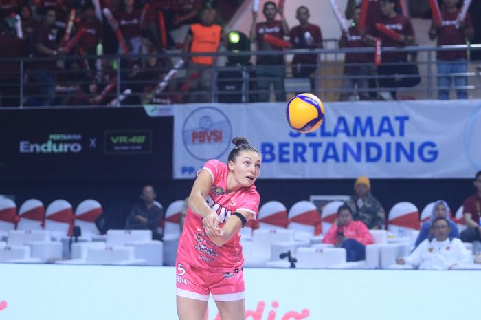 Aksi pemain Jakarta BIN, Kara Bajema ketika melawan Jakarta Livin Mandiri pada pekan keenam Proliga 2024, Jumat (14/6/2024)